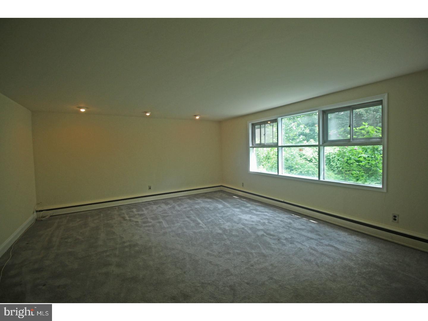 41 Jacalyn Drive Havertown, PA 19083 - Photo 11 of 12 Gallery Image 11