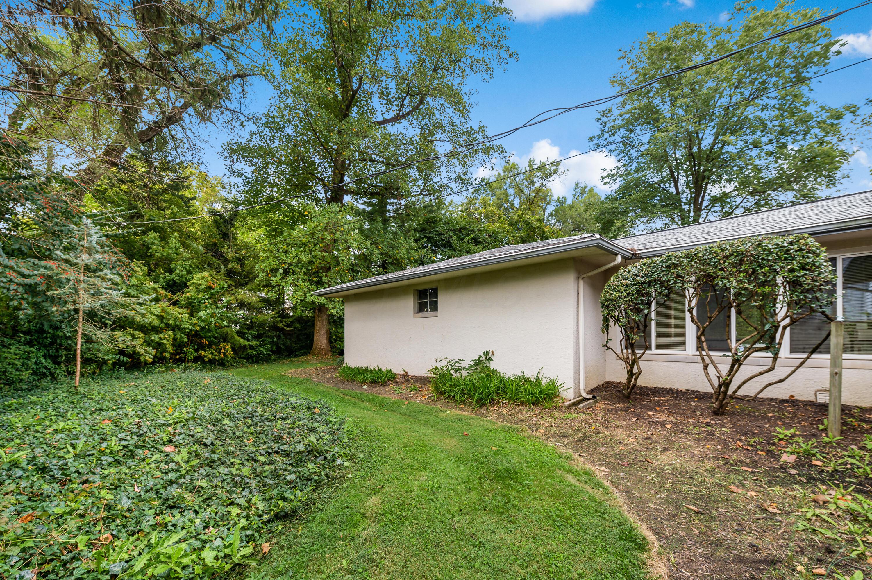 327 South Harding Road Columbus, OH 43209 - Photo 46 of 52 051_051dbf_W S Harding Rd-104