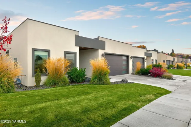 $529,000 | 4403 Tayhill Way, Yakima, WA 98908