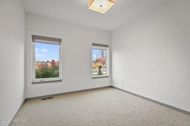 $529,000 | 4403 Tayhill Way, Yakima, WA 98908