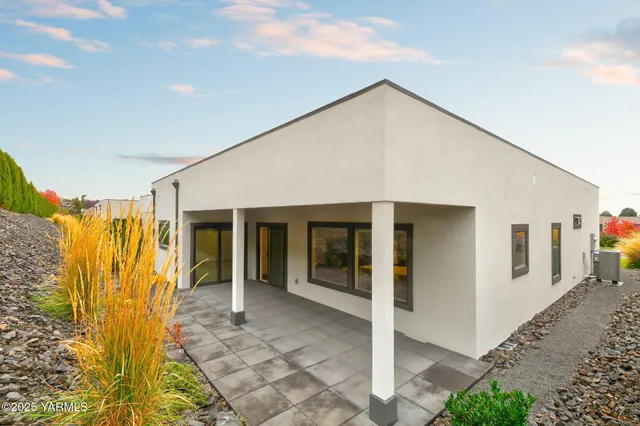 $529,000 | 4403 Tayhill Way, Yakima, WA 98908