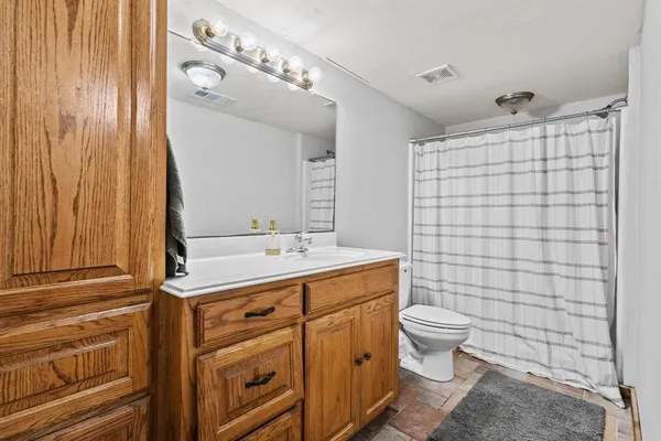 $464,000 | 336 Kirk Avenue, Pottsboro, TX 75076