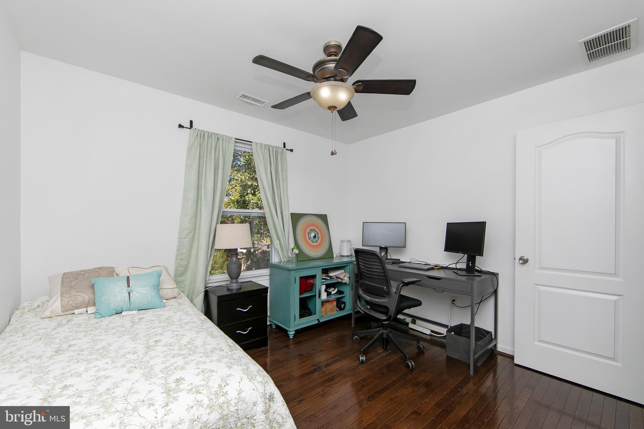 11 Evergreen Road Mount Laurel, NJ 08054 - Photo 22 of 37 3rd bedroom