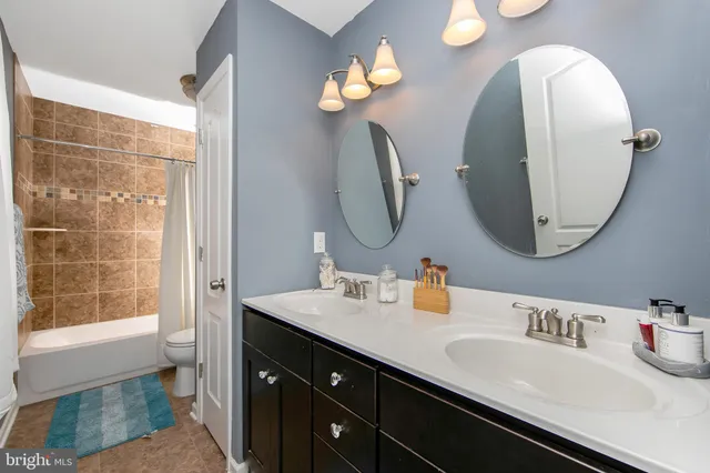 $565,500 | 11 Evergreen Road, Mount Laurel, NJ 08054