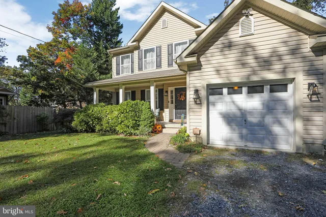 $565,500 | 11 Evergreen Road, Mount Laurel, NJ 08054