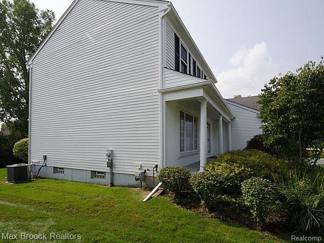 250 Parsons Lane Rochester, MI 48307 - Photo 4 of 31 2215095279_2.jpg