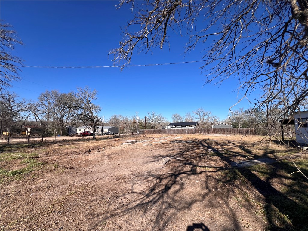 111 Pin Oak Circle Somerville, TX 77879 - Photo 5 of 11