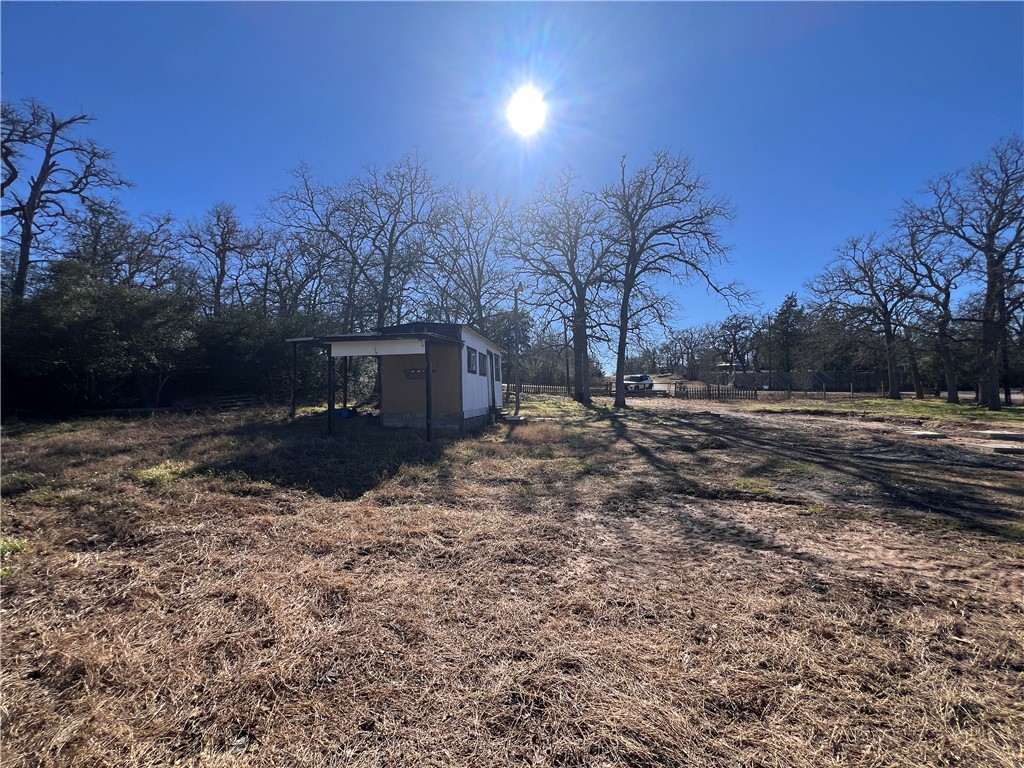 111 Pin Oak Circle Somerville, TX 77879 - Photo 10 of 11