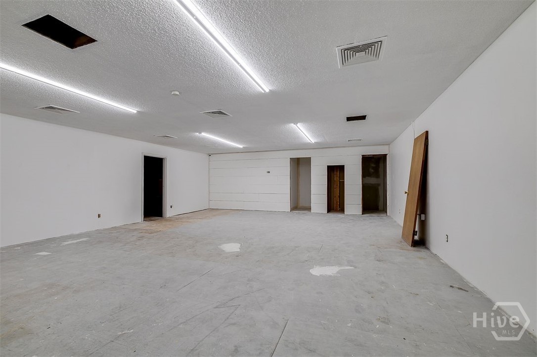 667 Godfrey Road Southeast Allenhurst, GA 31301 - Photo 8 of 26