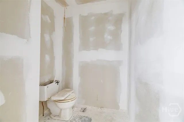 $275,000 | 667 Godfrey Road Southeast, Allenhurst, GA 31301