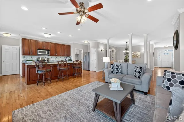 $575,000 | 253 Meadows Of Wildwood Boulevard, Wildwood, MO 63040