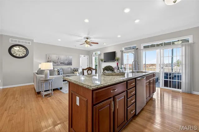 $575,000 | 253 Meadows Of Wildwood Boulevard, Wildwood, MO 63040