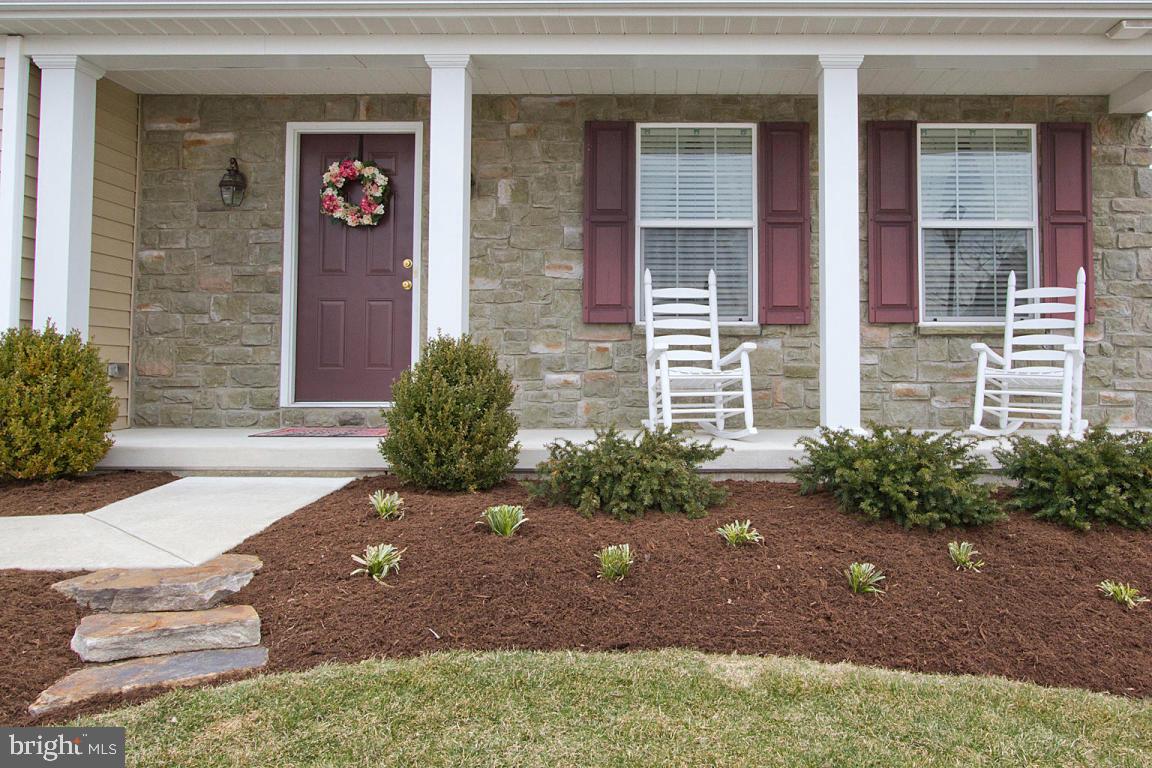661 Hamaker Road Manheim, PA 17545 - Photo 2 of 46 Gallery Image 2
