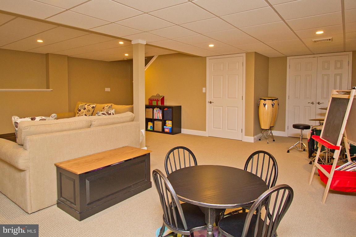 661 Hamaker Road Manheim, PA 17545 - Photo 39 of 46 Gallery Image 39