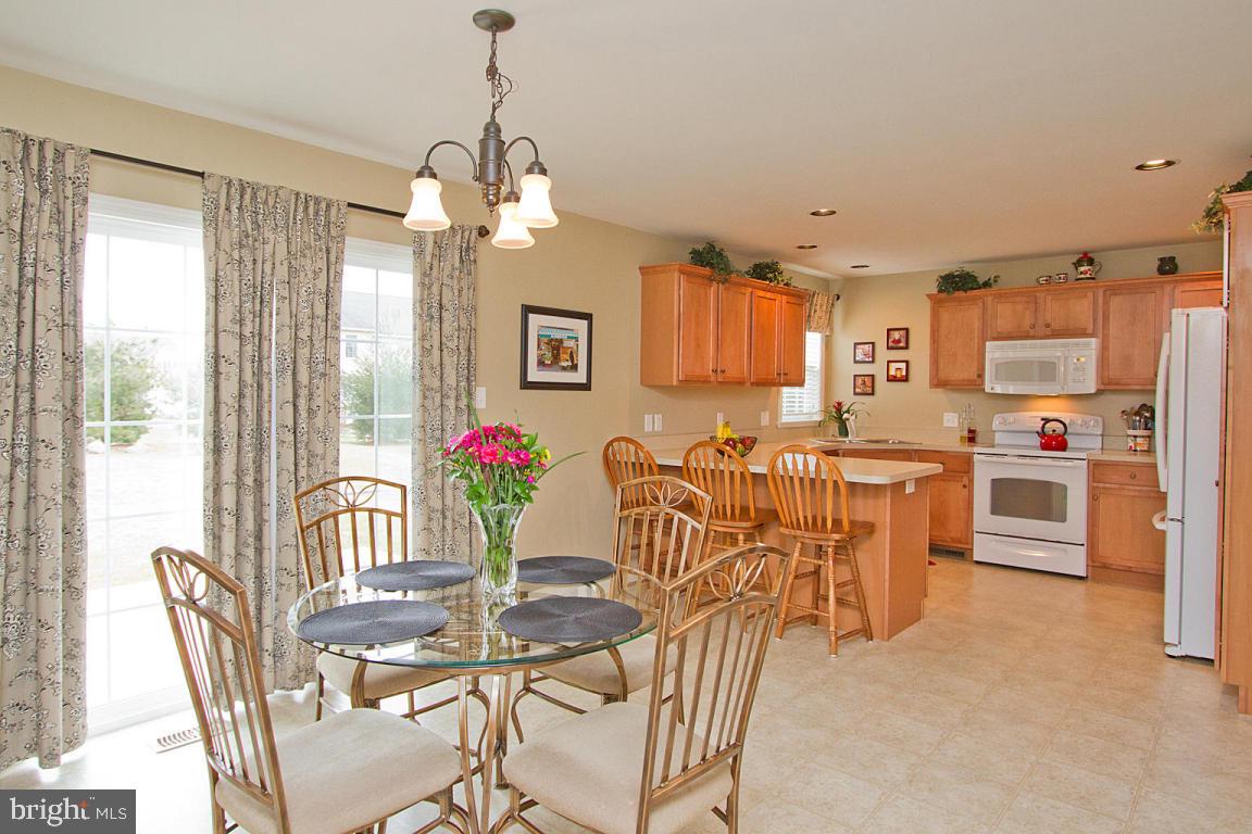 661 Hamaker Road Manheim, PA 17545 - Photo 5 of 46 Gallery Image 5