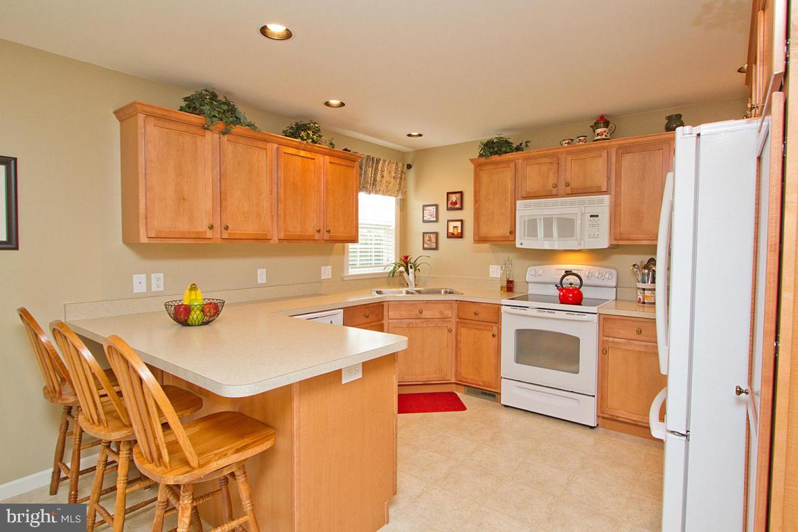 661 Hamaker Road Manheim, PA 17545 - Photo 7 of 46 Gallery Image 7