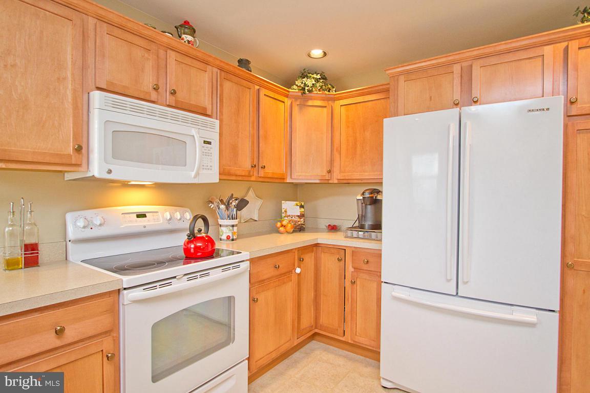 661 Hamaker Road Manheim, PA 17545 - Photo 8 of 46 Gallery Image 8