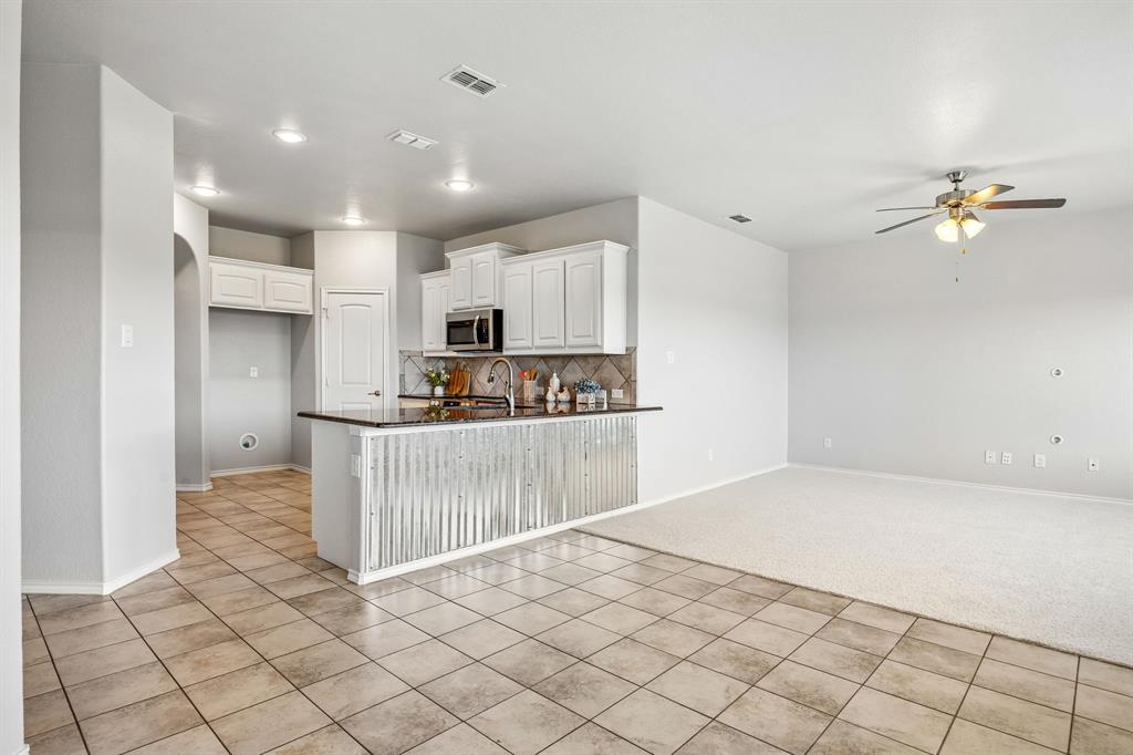 3964 Tule Ranch Road Fort Worth, TX 76262 - Photo 8 of 31