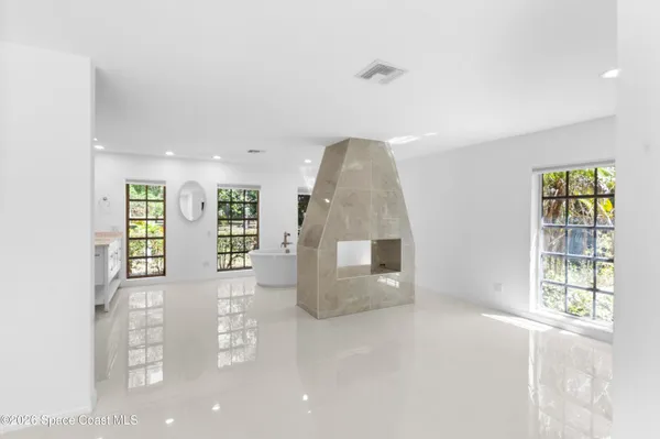 $1,695,000 | 6235 4th Street, Vero Beach, FL 32968