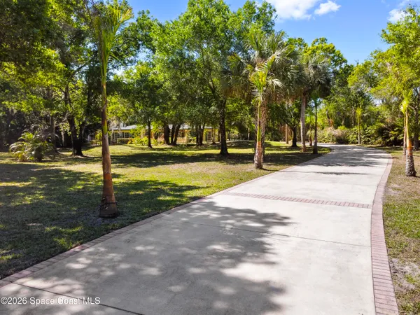 $1,695,000 | 6235 4th Street, Vero Beach, FL 32968