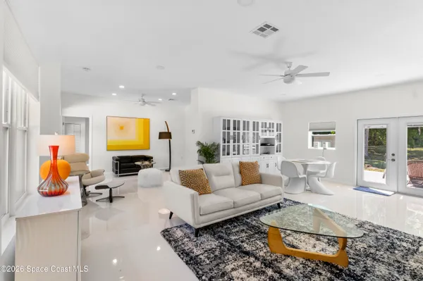 $1,695,000 | 6235 4th Street, Vero Beach, FL 32968