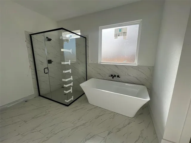 $465,900 | 104 Cattleman Drive, Poolville, TX 76487