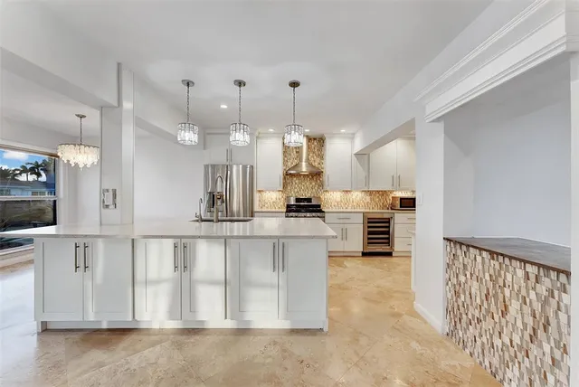 $1,754,949 | 2524 Southeast 9th Street, Pompano Beach, FL 33062