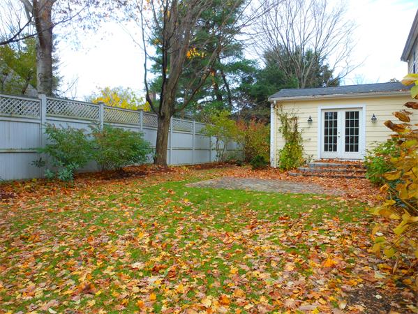 11 Denton Road Wellesley, MA 02482 - Photo 4 of 15