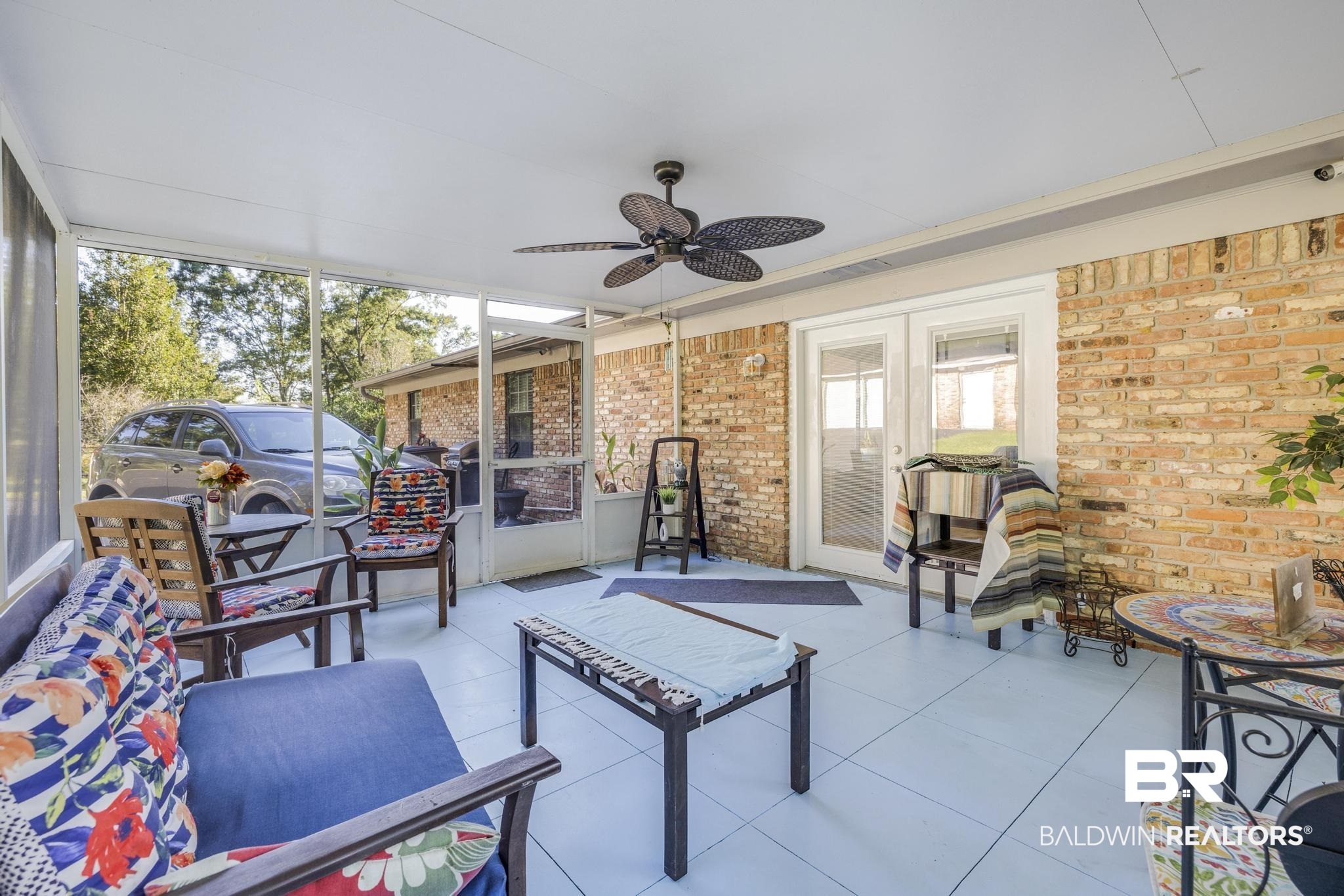 2573 E Road Mobile, AL 36693 - Photo 7 of 45 Sunroom / solarium featuring a ceiling fan
