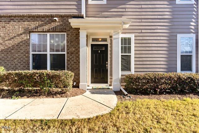 9143 Wooden Road Raleigh, NC 27617 - Photo 4 of 31 004_file_466