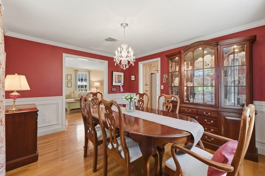 7 Tanglewood Road Walpole, MA 02032 - Photo 15 of 40