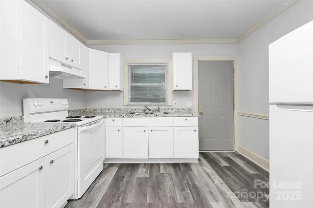 $1,295 | 2701 Watson Drive, Unit 2703, Charlotte, NC 28208