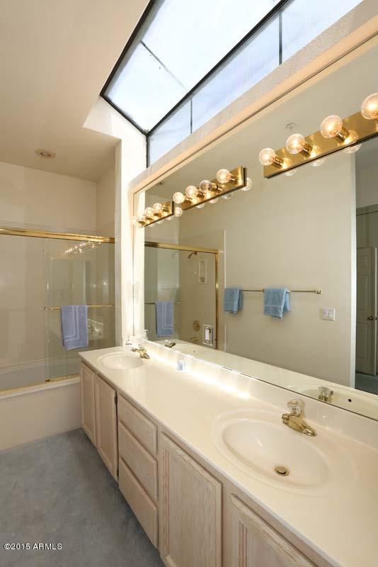 7222 East Gainey Ranch Road, Unit 123 Scottsdale, AZ 85258 - Photo 17 of 28 Master Bath (1)