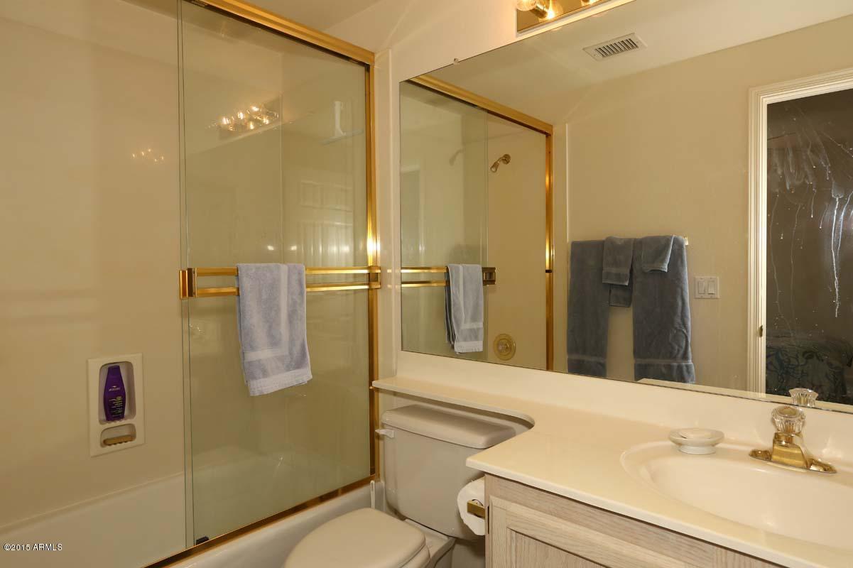 7222 East Gainey Ranch Road, Unit 123 Scottsdale, AZ 85258 - Photo 20 of 28 2nd Hall Bath