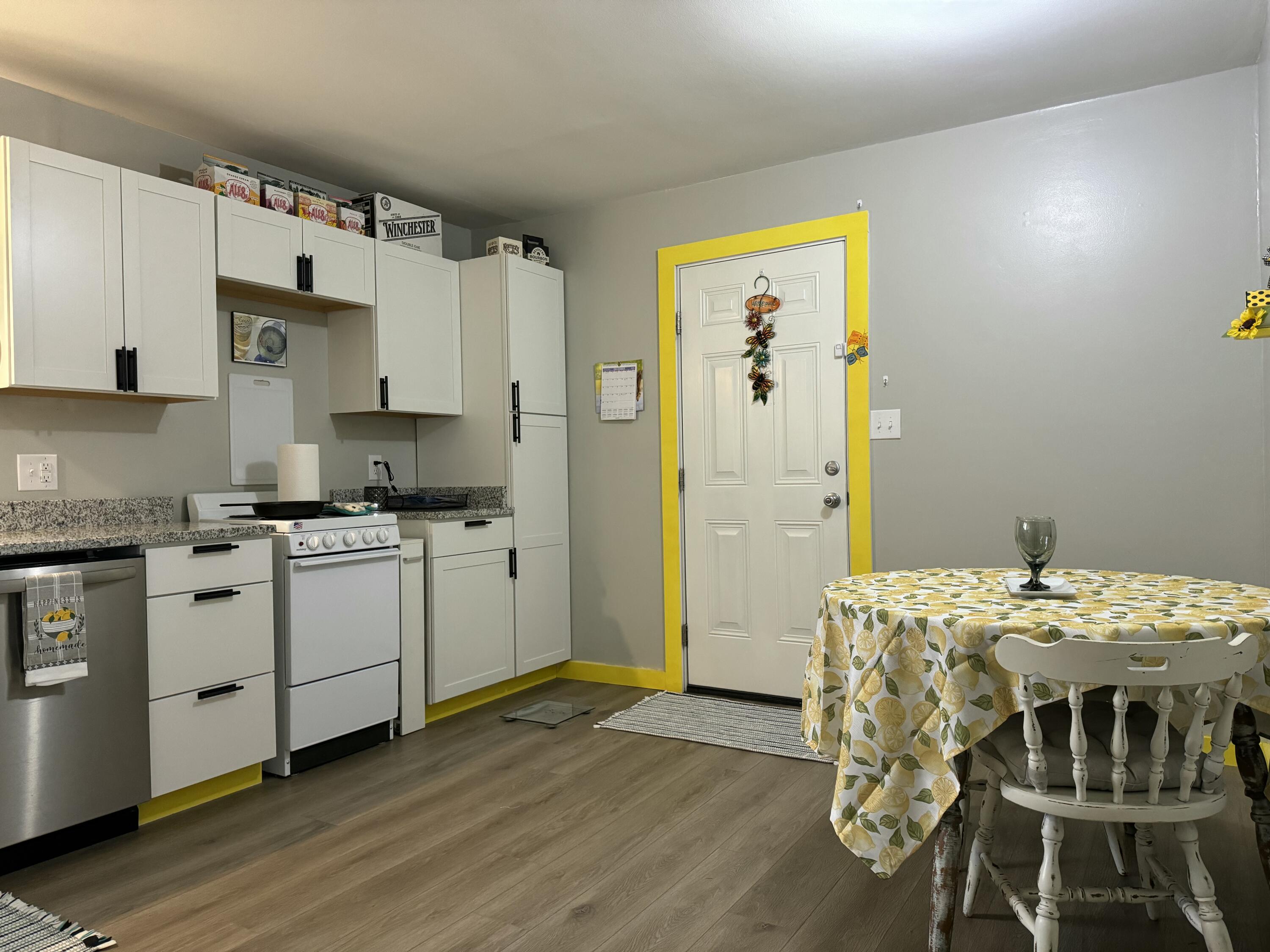 4190 Trapp-Goffs Cor Road Winchester, KY 40391 - Photo 11 of 21 Kitchen