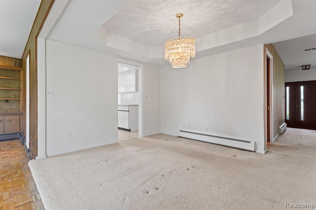 25826 Farmington Road Farmington Hills, MI 48336 - Photo 14 of 43