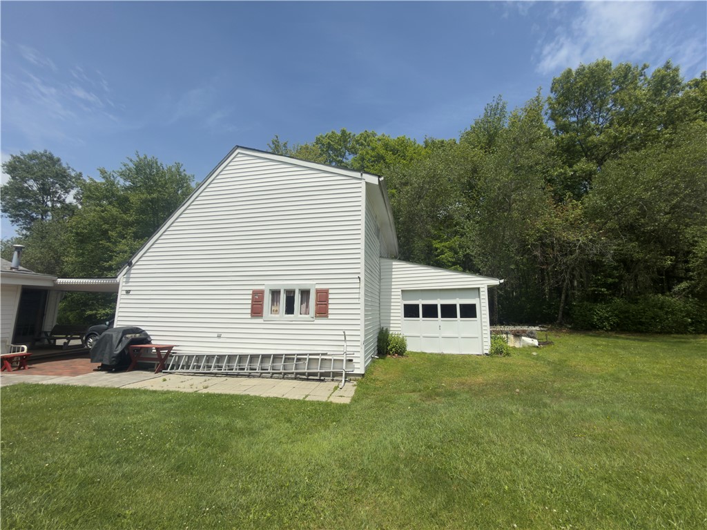 1264 Chopmist Hill Road Scituate, RI 02857 - Photo 6 of 27