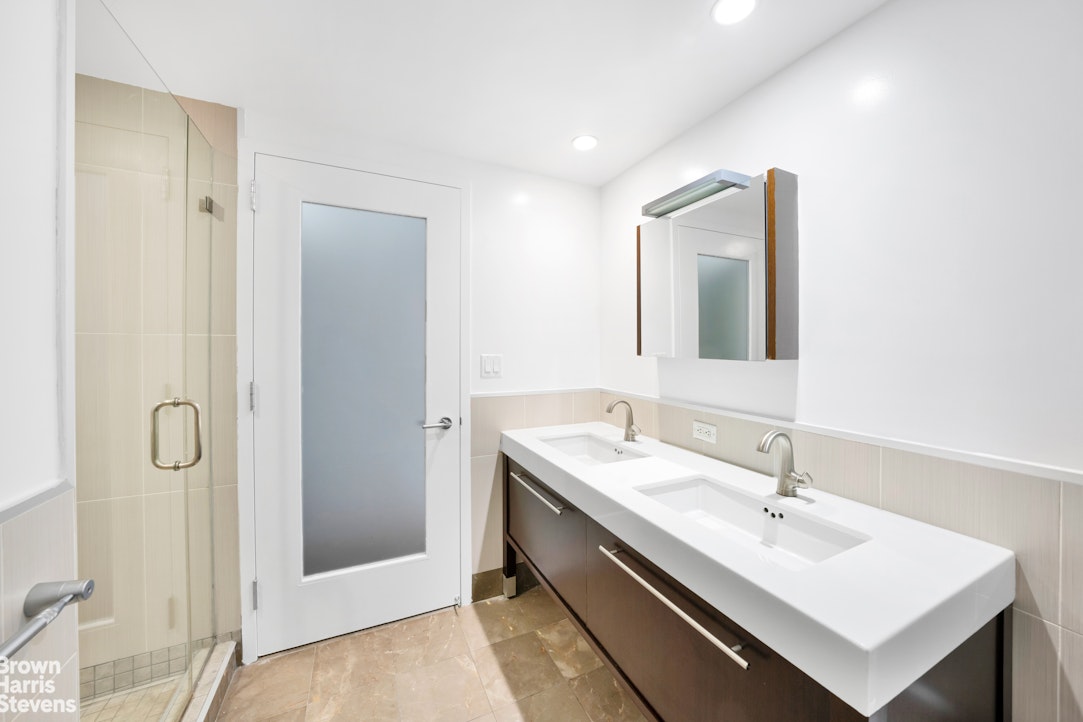 225 East 34th Street, Unit 5I Manhattan, NY 10016 - Photo 5 of 8