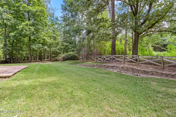 $655,000 | 131 Oakhurst Trail, Ridgeland, MS 39157