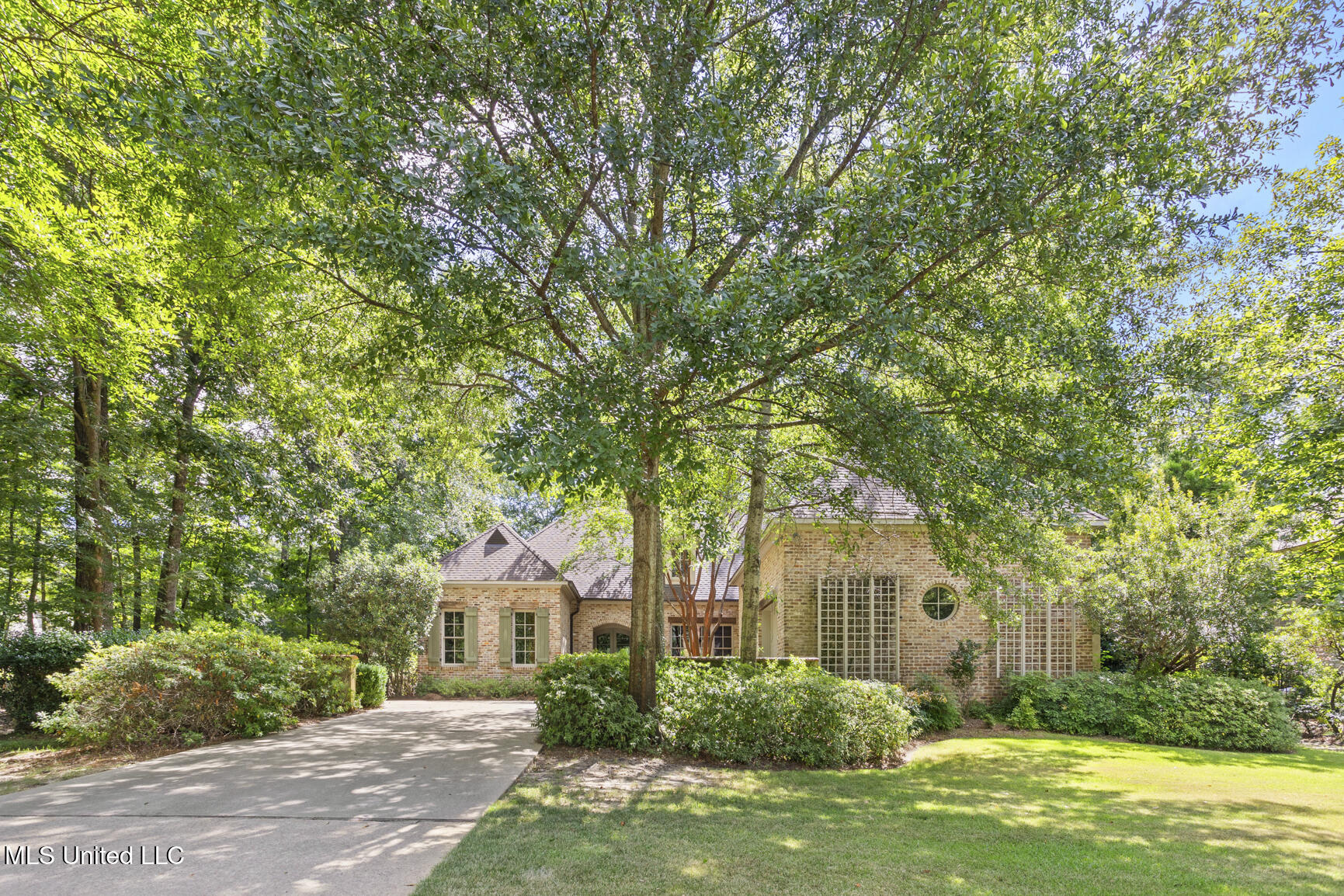 131 Oakhurst Trail Ridgeland, MS 39157 - Photo 3 of 23 131 oakhurst trail-2