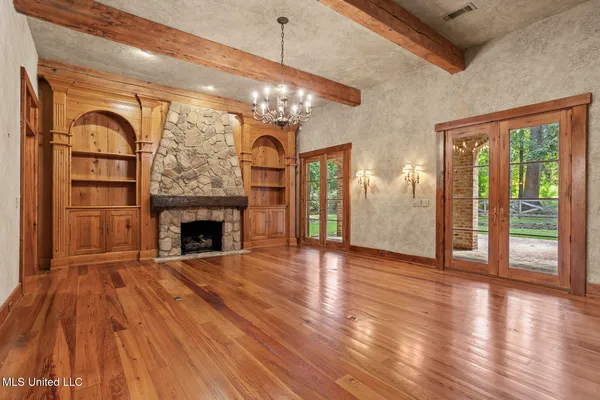 $655,000 | 131 Oakhurst Trail, Ridgeland, MS 39157