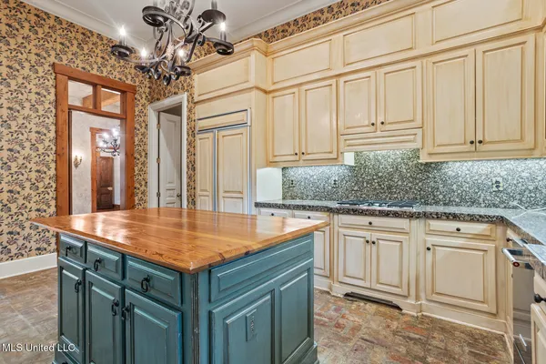 $655,000 | 131 Oakhurst Trail, Ridgeland, MS 39157