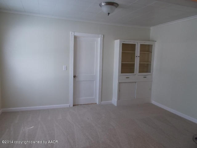 501 2nd Street Groom, TX 79039 - Photo 12 of 19 an empty room with windows