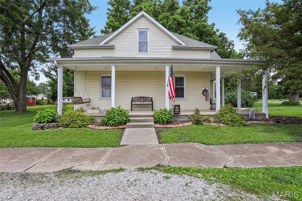 515 East 3rd N Street Mount Olive, IL 62069 - Photo 1 of 39
