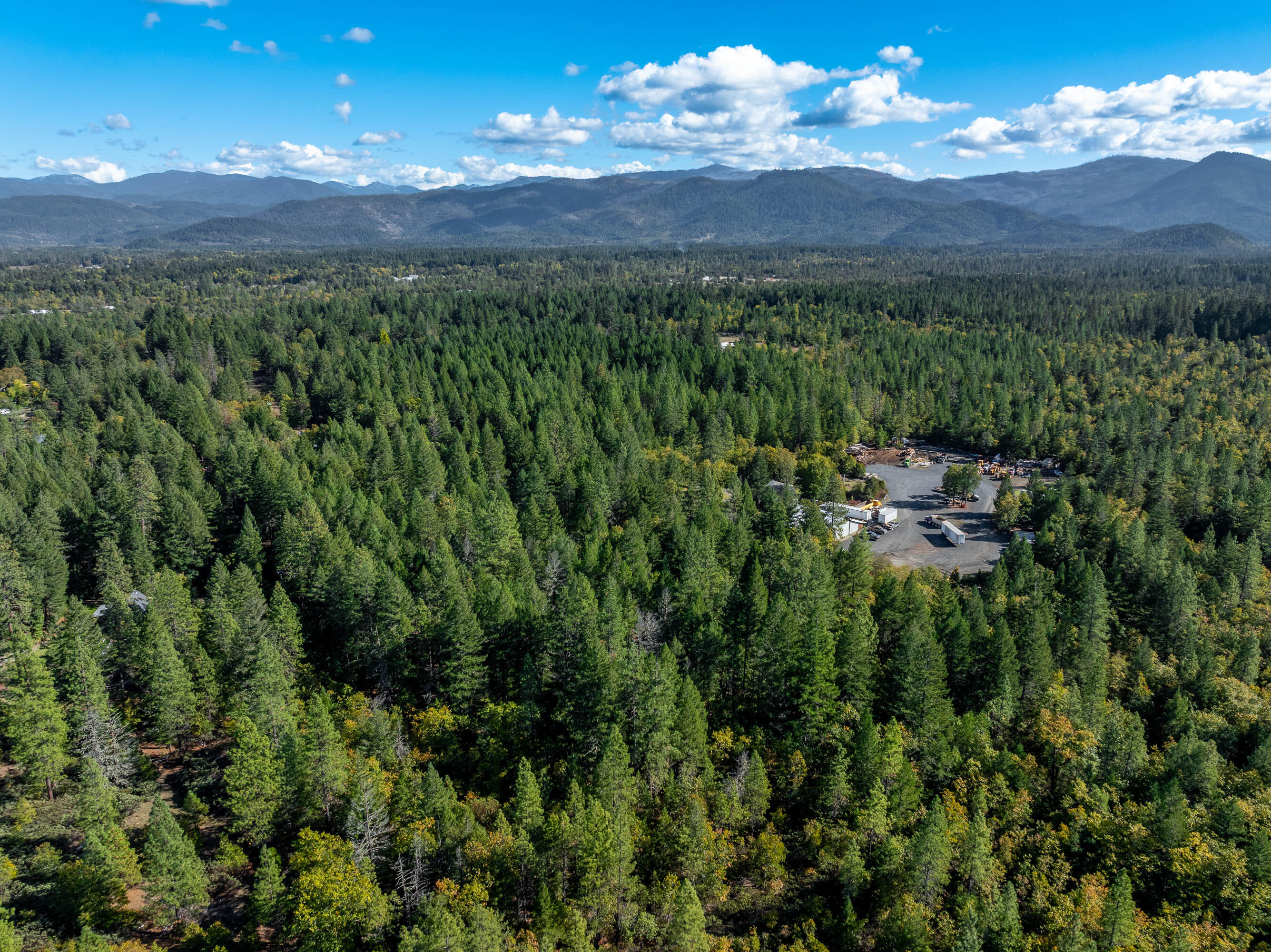 305 Floyd Lane Cave Junction, OR 97523 - Photo 8 of 10 DRONE (4 of 6)