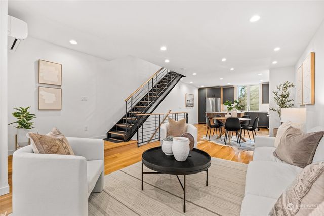 $850,000 | 2314 Thorndyke Avenue West, Unit D, Seattle, WA 98199