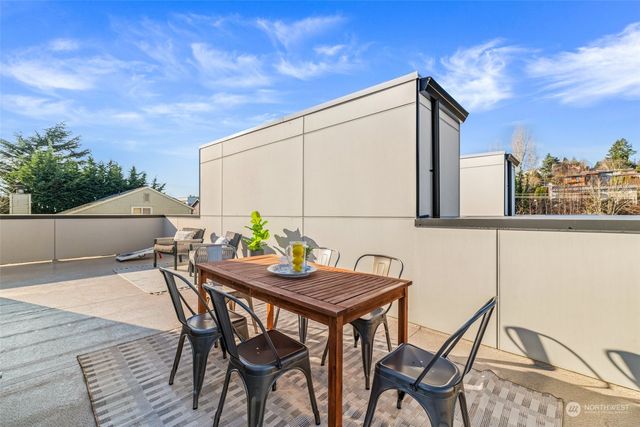 $850,000 | 2314 Thorndyke Avenue West, Unit D, Seattle, WA 98199