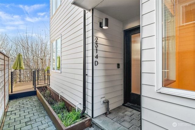 $850,000 | 2314 Thorndyke Avenue West, Unit D, Seattle, WA 98199