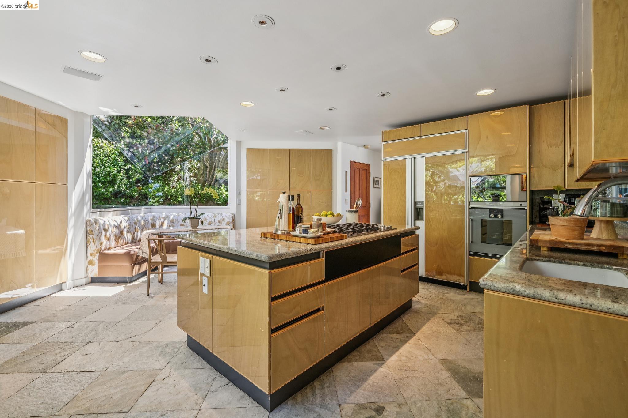 2223 Tunnel Road Oakland, CA 94611 - Photo 26 of 61