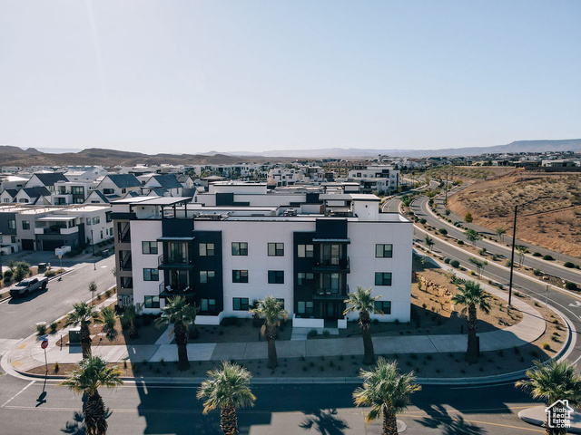 961 West Akoya Pearl Road, Unit 201 St. George, UT 84790 - Photo 30 of 67 View of property featuring a mountain view